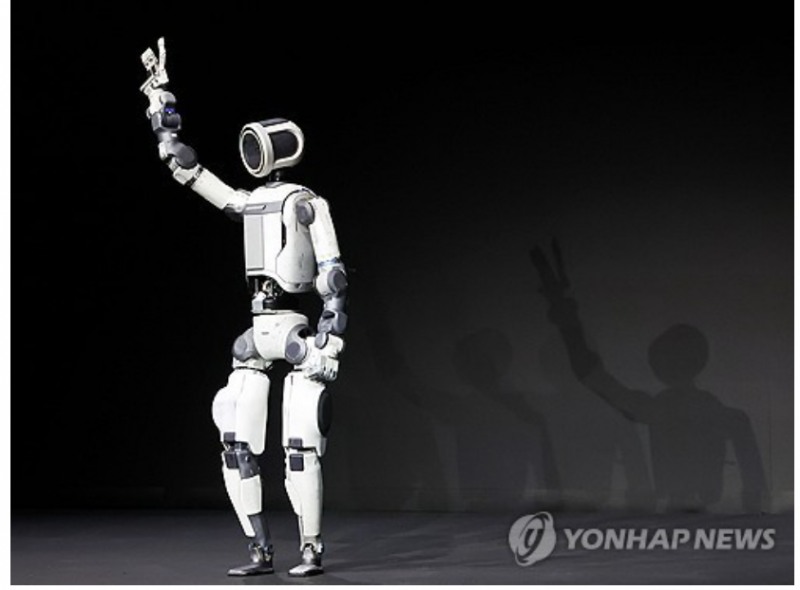 현대차그룹은 로봇의 생산 판매를 장기적으로 4만대까지 확대할 필요가 있다는 전망이 나왔다. 사진=아틀라스, 연합뉴스