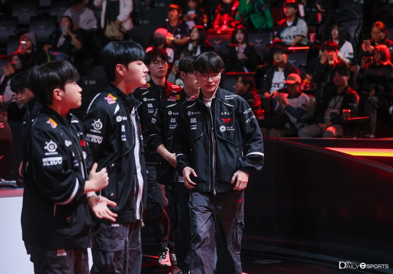 T1, DK에 역스윕 역전패...LCK서 10년 만에 처음