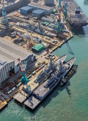 ⓒ HD현대중공업