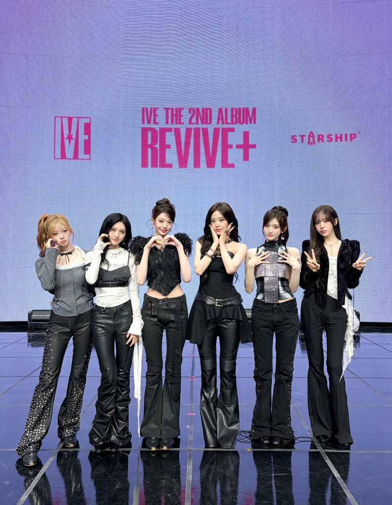 아이브, 정규 2집 ‘REVIVE+’로 흥행 점화 시작…발매 기념 팬 쇼케이스→국내 음원 차트 1위 석권