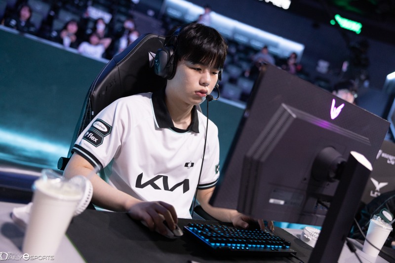 디플러스 기아 '스매쉬' 신금재