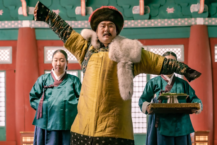 ‘메소드연기’ 윤경호, 이동휘와 대환장 티키타카 부라더 케미 폭발