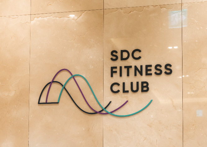 서울드래곤시티 그랜드 머큐어 앰버서더 피트니스 클럽 입구