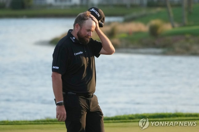 고개 떨군 라우리 / 사진=연합뉴스