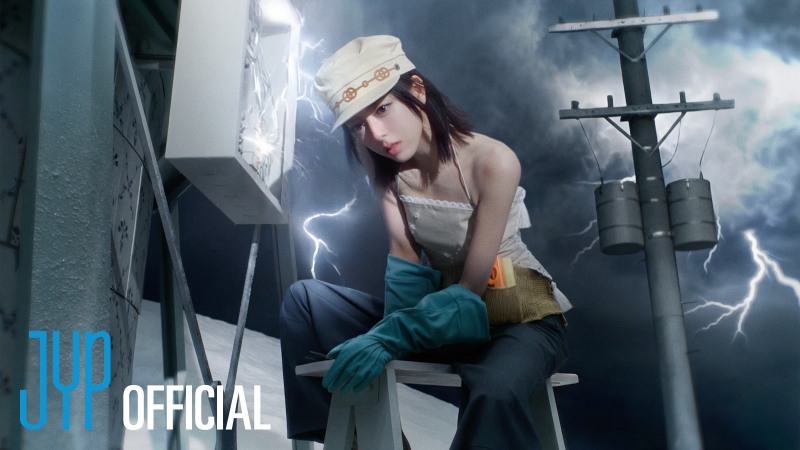 ITZY 유나, 솔로 데뷔 앨범 'Ice Cream' 3월 23일 발매…예지 이어 두 번째 솔로