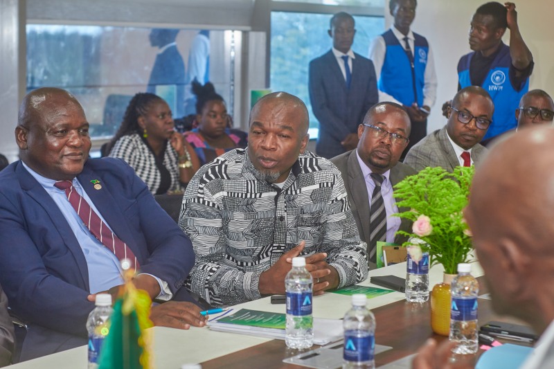 . 지난 3일 루사카에서 국제평화 NGO (사)하늘문화세계평화광복(HWPL)과 잠비아 내무·내부안보부(MOHAIS), 지방정부·농촌개발부(MLGRD) 관계자들이 3자 MOU(업무협약) 체결과 관련해 협력 방안을 논의하고 있다. / 사진 제공 = HWPL