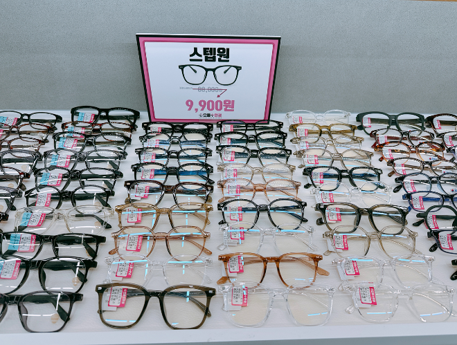 으뜸플러스안경 광명소하점, 3층 오픈 기념 '봄격할인' 진행
