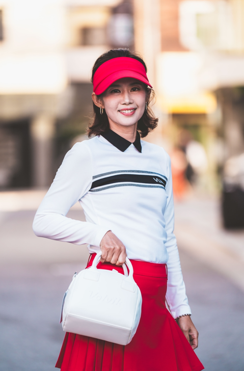 시니어 모델 최은희, 무대에서 콘텐츠 비즈니스까지… 배움으로 꽃피운 인생 2막의 새로운 롤모델