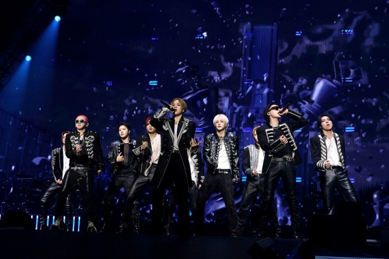 트레저, 마카오 뜨겁게 달궜다…전석 매진 속 세 번째 亞 투어 포문