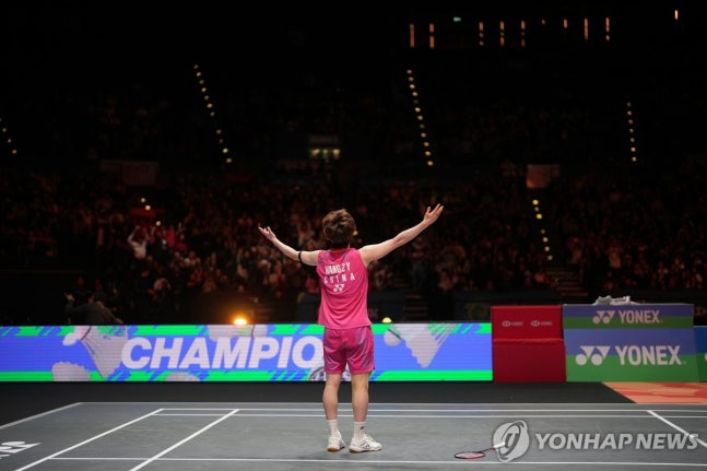 승리를 만끽하는 왕즈이 / 사진=연합뉴스