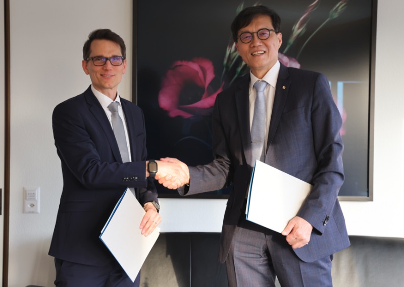 한은, 스위스와 100억 스위스프랑 통화스왑 5년 연장…외환 안전판 강화