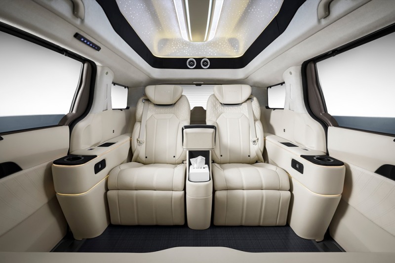 더 룬, 인천 전시장 오픈 및 카니발 하이리무진 TLV4 공개… 전국 판매망 강화