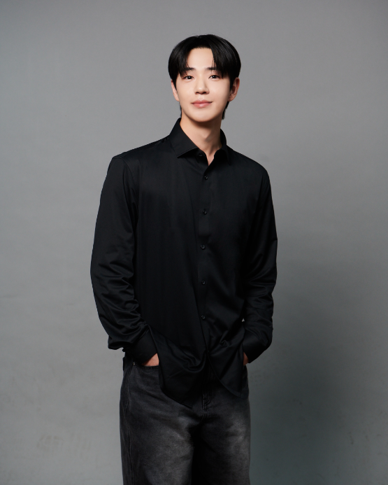 연극 ‘럭키고시원’, 3월 26일 막 올린다… 신재하·권세은 듀엣 테마곡 참여