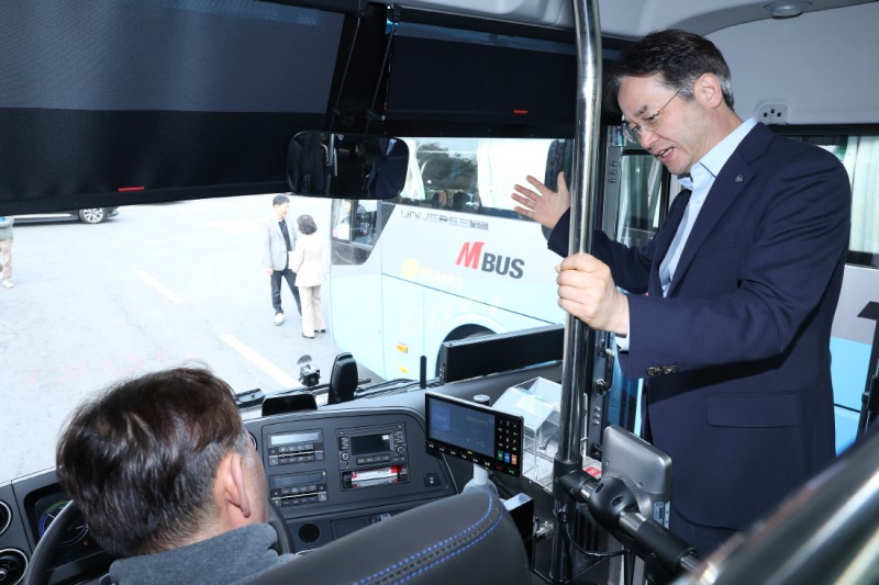 버스 운수종사자와 현장 소통