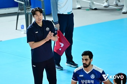 '13연패가 깨졌다' 삼성화재, 아히 26득점 폭발…질주하던 현대캐피탈 발목 잡으며 시즌 최장 연패 탈출