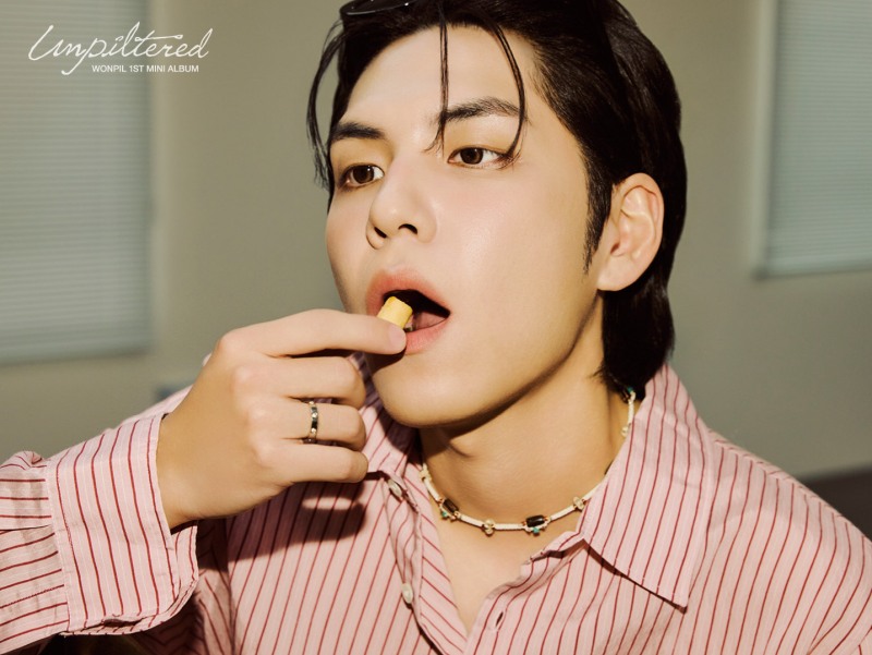 DAY6 원필, 새 앨범 'Unpiltered' 콘셉트 포토 속 여유로운 분위기 + 내추럴 매력 눈길