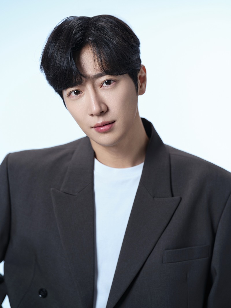 이상엽, 매니지먼트 레도와 전속계약 체결…전방위적 열일 모드 ON