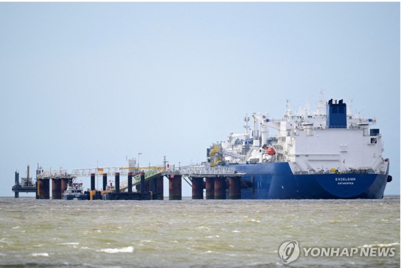 유럽연합(EU)도 가스 대란이 우려되는 상황이다. 사진=유럽 가스보관선, AP, 연합뉴스