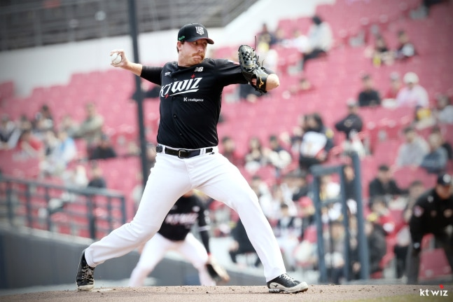 맷 사우어 / 사진=kt wiz 제공