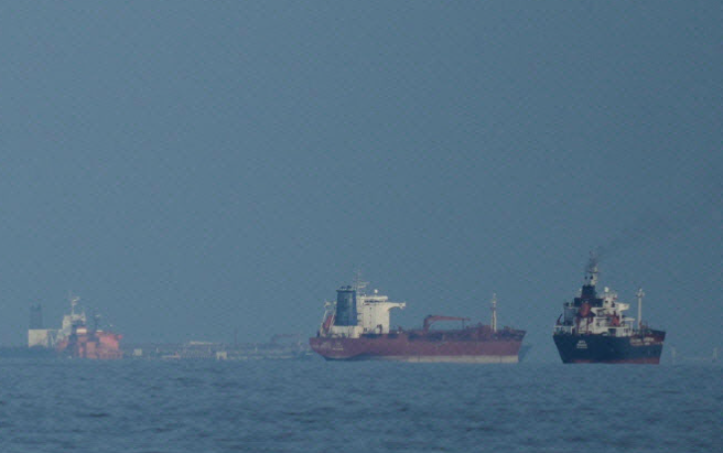 (상보) 이란 "호르무즈, 적국과 연계된 선박 제외하고 개방돼"