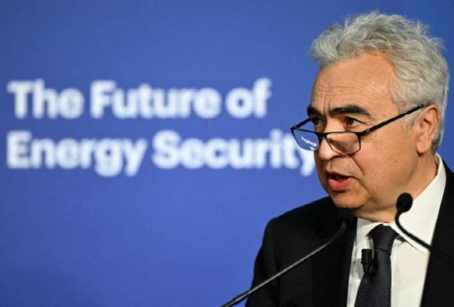 (상보) IEA “호르무즈 개방돼도 일부시설 가동까지 6개월 걸릴 것”