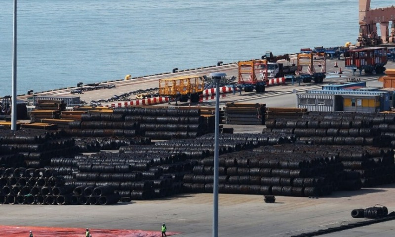 경기도 평택항에 철강 제품이 쌓여있는 모습. /사진=연합뉴스