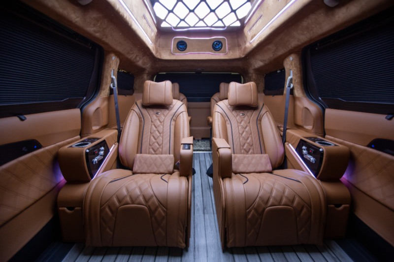 LM, 카니발 하이리무진 3월 프로모션 운영… 의전 차량 완성도 높이는 업그레이드 혜택