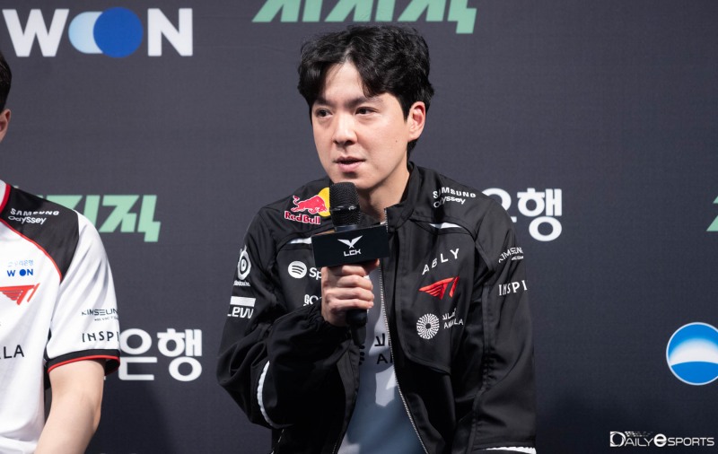 T1 '꼬마' 김정균 감독