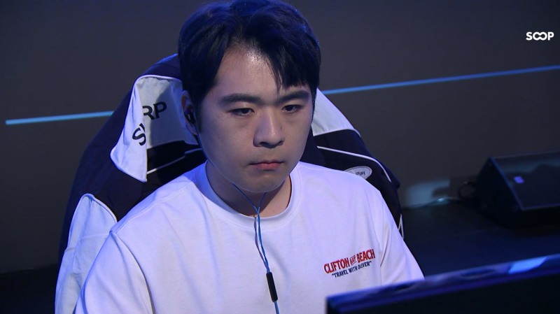 유승곤과의 두 번의 대결을 모두 승리한 '샤프' 조기석이 A조 2위에 올랐다(출처=대회 실황 캡처).