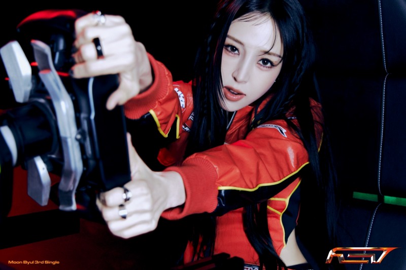 문별, 오늘(26일) ‘엠카운트다운’ 출격…신곡 ‘Hertz’ 무대 최초 공개