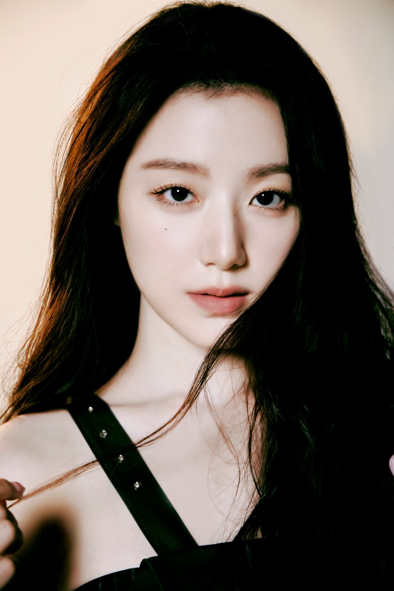 아이들 슈화, 영화 ‘행복하고 즐거운 날들’로 스크린 데뷔…금마장 수상 감독과 호흡