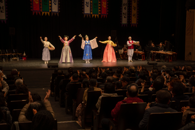 김성녀의 마당놀이. (사진제공=관악문화재단)