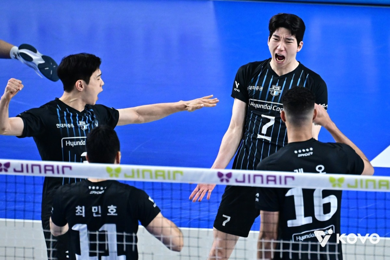 현대캐피탈 허수봉, V리그 PO 1차전 27득점·공격성공률 68.8%...이것이 바로 주장의 품격