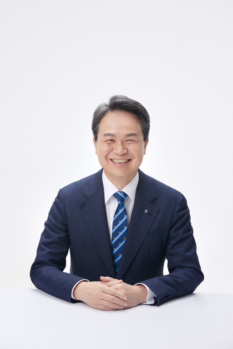 신한금융그룹 진옥동 회장./신한금융그룹