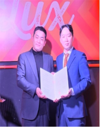 사진=(왼쪽) 대전시민뉴스 김경찬 대표 (오른쪽) 대전 봉명동 럭스라운지 대표 오승환. 출처:대전시민뉴스