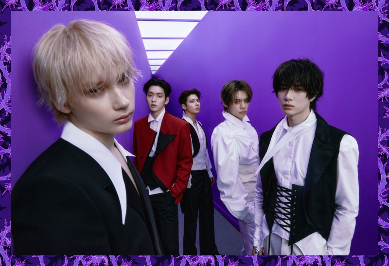 투모로우바이투게더, 미니 8집 세 번째 콘셉트 포토 공개…엇갈린 시선과 보라색 가시덤불