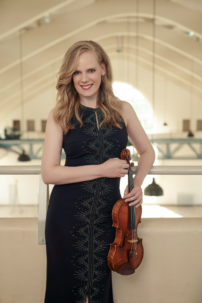 바이올린 협연자_시모네 람스마(Simone Lamsma, Violin) / (사진제공=서울시향)