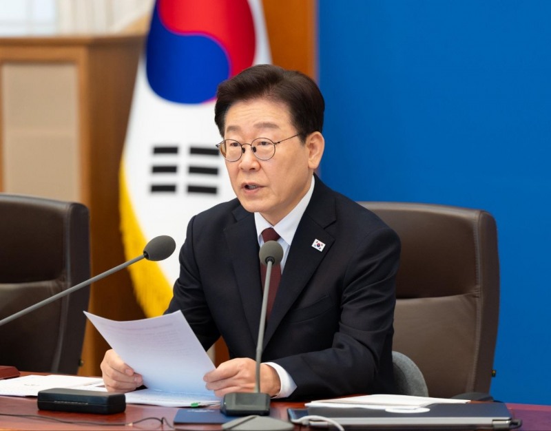 이재명 대통령이 26일 청와대에서 제2차 비상경제점검 회의를 열었다(출처 청와대)