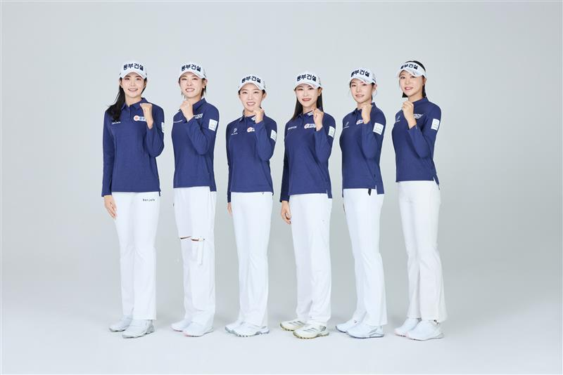 동부건설 골프단. 왼쪽부터 장수연, 박주영, 김수지, 지한솔, 신이솔, 문정민. / 사진=연합뉴스