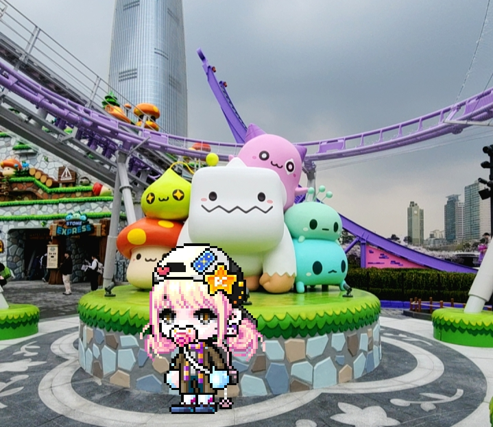 '핑크빈을 찾아라' 이벤트 수행을 위해 캐릭터를 랜덤 생성한 후 '메이플 프랜즈'와 함께 촬영한 모습. 사진=김유승 기자