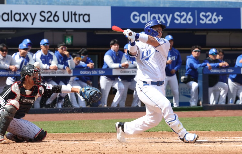 타석에 들어선 최형우. / 사진=연합뉴스
