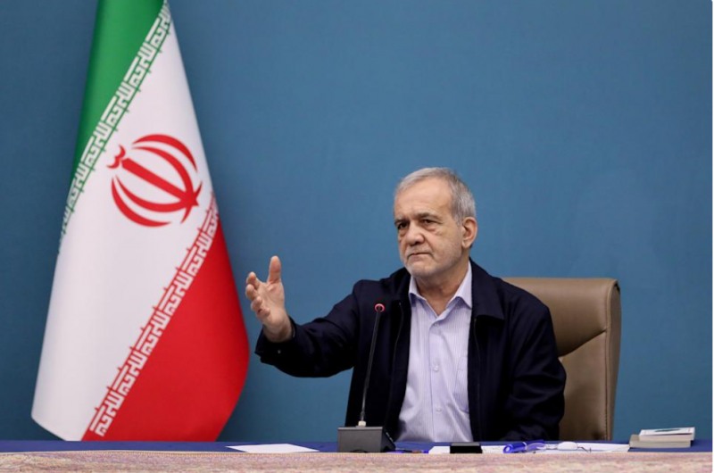 페제시키안 이란 대통령은 1일(현지시간) "대립의 길로 계속 가는 것은 그 어느 때보다 대가가 크고 무의미한 일"이라며 전쟁 종식에 대한 뜻을 내비쳤다. 사진=게티 이미지