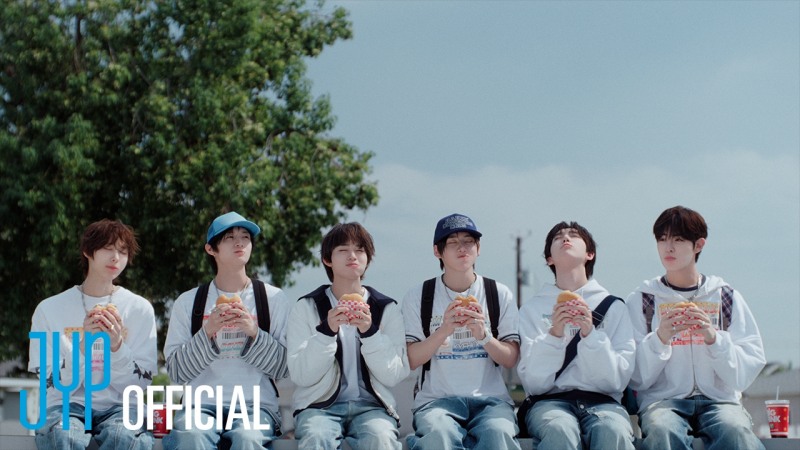 킥플립, 잔망美 폭발 타이틀곡 ‘눈에 거슬리고 싶어’ 두 번째 뮤직비디오 티저 공개