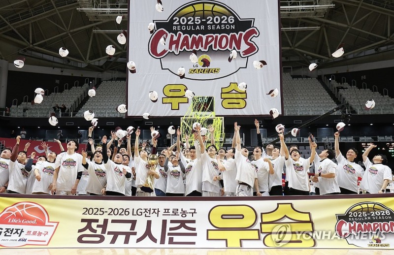 프로농구 정규리그 우승 차지한 창원 LG / 사진=연합뉴ㅅ