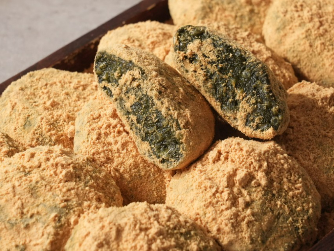 쑥 디저트 만들기 참고 사진. (사진출처_떡기리 충무로점 / 사진제공=남산골한옥마을)