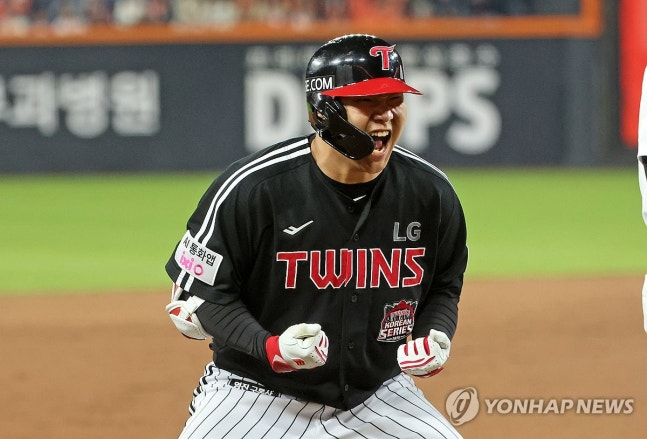 환호하는 문보경 / 사진=연합뉴스