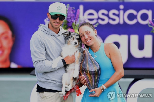 페굴라 우승 기념사진 / 사진=연합뉴스