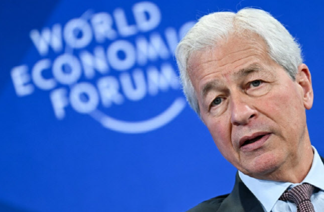 (상보) JP모간 다이먼 "이란 전쟁으로 금리 예상보다 높아질 수도"