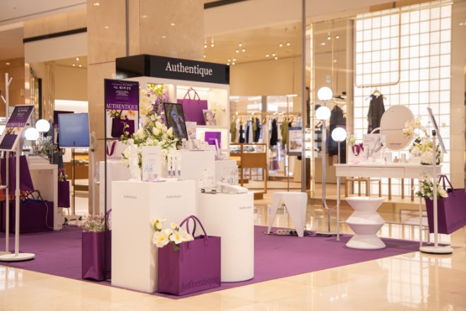 오센티크, 현대백화점 충청점 ‘프리미엄 홈 에스테틱’ 팝업 성료