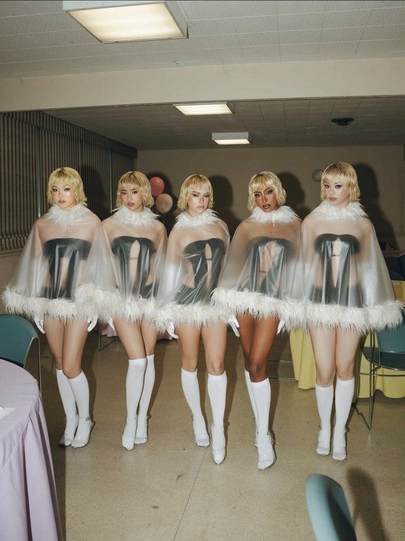 캣츠아이, 신곡 ‘PINKY UP’ 콘셉트 포토·티저 영상 공개…파격 퍼포먼스 ‘기대’